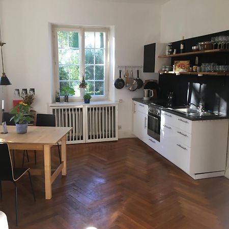 Ferienwohnung Freiburg Herdern Kamer foto